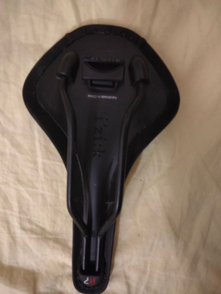 Used Fizik selle  neuve 2025 bike — image 3 of 3