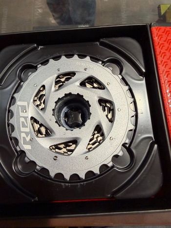 Sram, Red AXS 10-28 Cassette