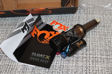 Used Fox Float X Factory 205x62.5 Trunnion Kashima bike — image 4 of 13