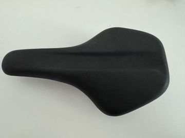 Selle Royal Giant 2021 Saddles & Seatposts de segunda mano