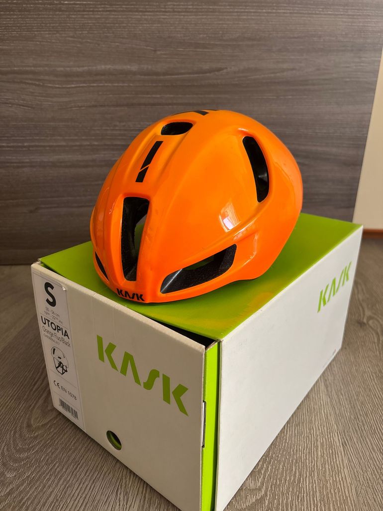 Kask UTOPIA 2022