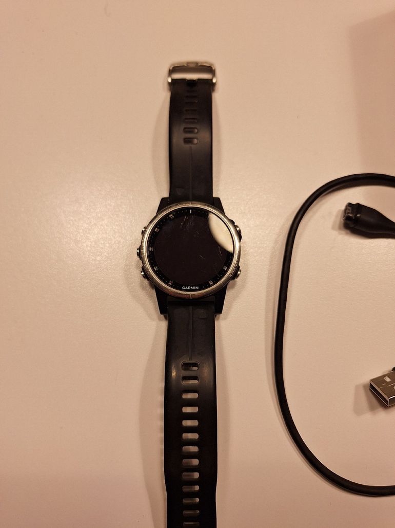 Used Garmin fenix 5s bike — image 2 of 3