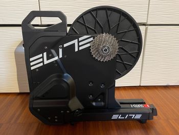 Elite, Suito T 2024 con cassa pignoni