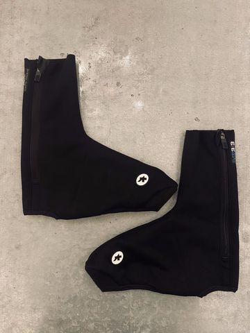 Used Assos GT ULTRAZ WINTER BOOTIES EVO 2025 Cycling Clothing