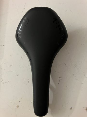 Used Fizik Vento Antares 2025 Saddles & Seatposts