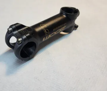 Used Zoom Professional 31.8 110mm Aluminum Stem Cockpit