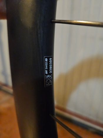 DT Swiss 1400 DICUT Wheelset - 62 MM 2024 bike de segunda mano — imagen 5 de 7