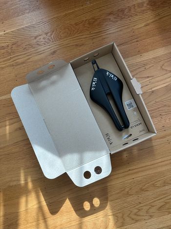 Used Fizik Transiro Aeris Long Distance R1 Saddle 2025 bike — image 2 of 4
