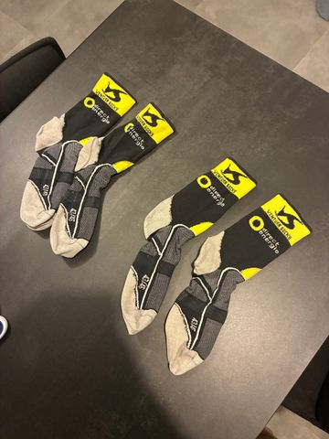 Ventura Sock Chaussette Direct Energie Pro Cycling Team - 2 paires Cycling Clothing usato