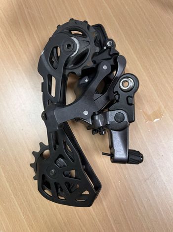 Used Shimano GRX 12-speed Mechanical Groupset 2025 bike — image 12 of 19