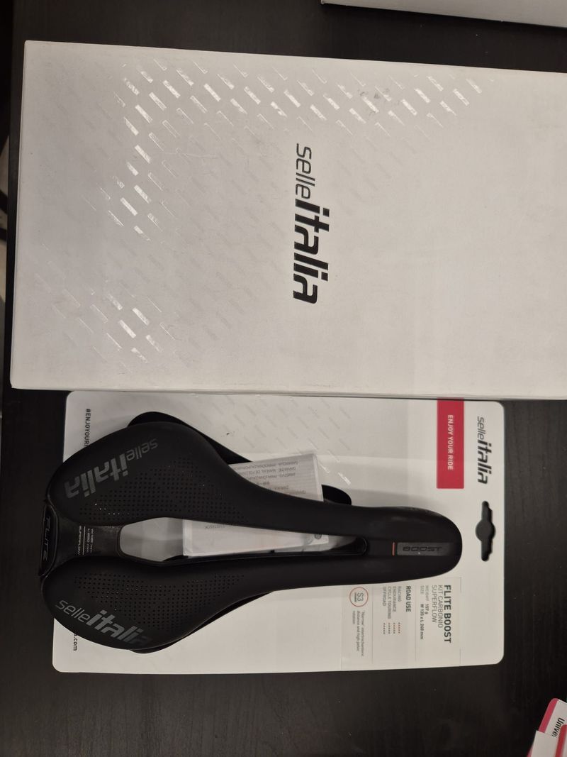 Gebrauchtes Sella Italia Selle Italia Flite Boost Kit Carbonio 2025 Saddles & Seatposts