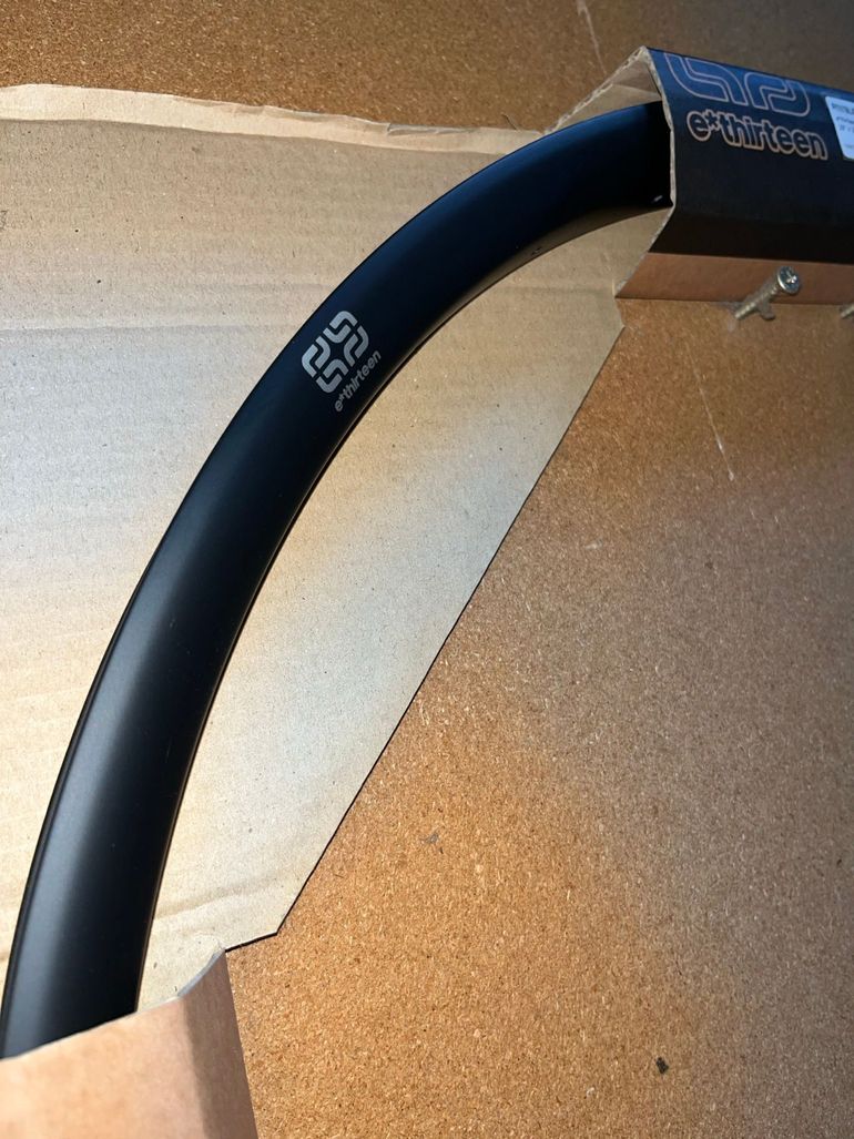 Used E*Thirteen PM3LRA-103e* | LG1 Race Carbon Rim | Downhill | 29" x 30mm | 3zn | Black | Standard Decals 2025 bike — image 4 of 5