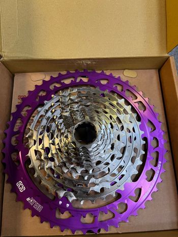 Used E*Thirteen Helix Race Cassette | 12 Speed | 9-52T Eggplant 2025 bike