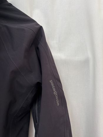 Used Patagonia Women's Insulated Storm Shift Jacket bike — image 10 of 12