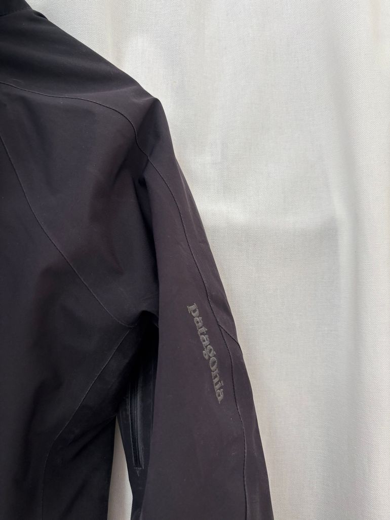 Used Patagonia Women's Insulated Storm Shift Jacket bike — image 10 of 12