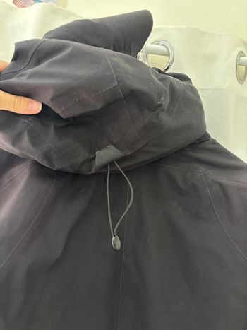 Used Patagonia Women's Insulated Storm Shift Jacket bike — image 9 of 12