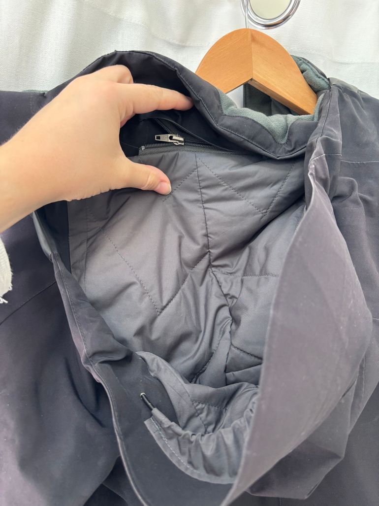 Used Patagonia Women's Insulated Storm Shift Jacket bike — image 11 of 12