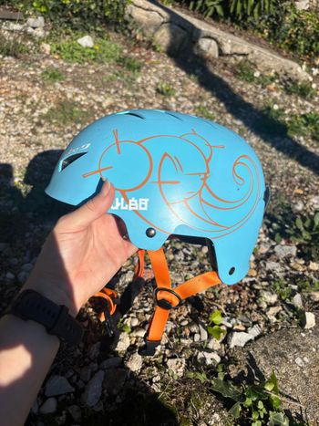 Used JULBO Casque enfant fille Helmet bike — image 9 of 12