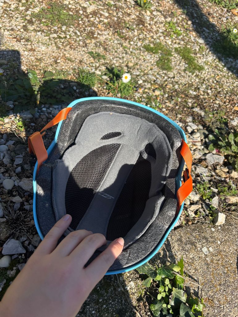 Used JULBO Casque enfant fille Helmet bike — image 10 of 12