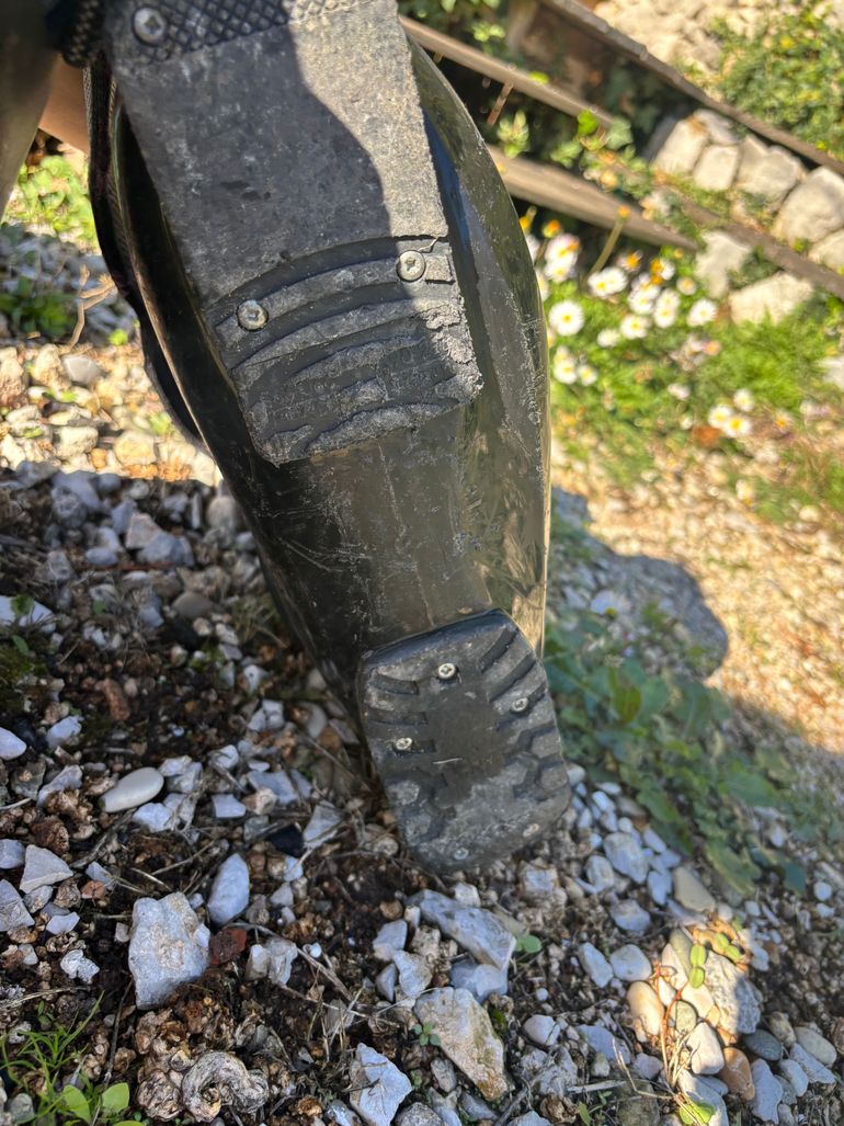 Used wedze Wedze Ski Boots bike — image 11 of 12