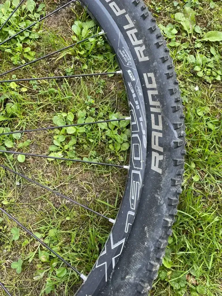 Used Dt Swiss Llantas bike — image 3 of 8