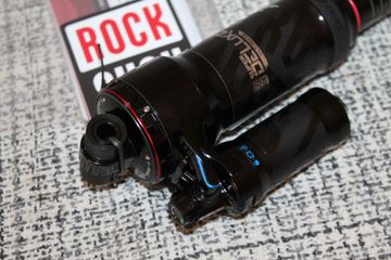 Käytetty RockShox Deluxe Ultimate DebonAir 230x65 bike — kuva 4 / 10