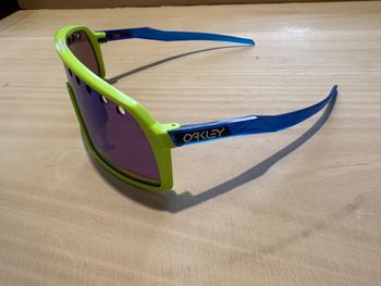 Oakley, Sutro Matte Retina Burn-Translucent Blue