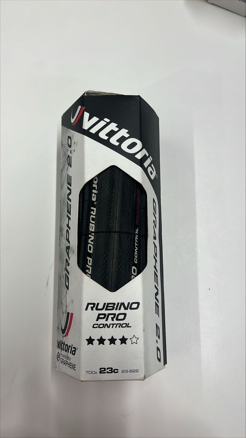 Vittoria Rubino Pro Control 700x23c Tyres & Tubes de segunda mano