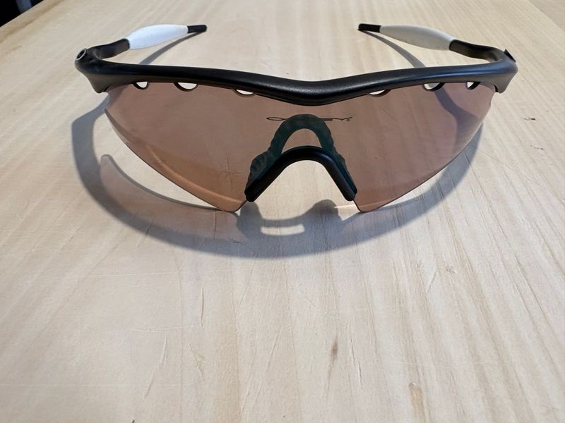 Oakley M-Frame bike usato — immagine 3 di 4
