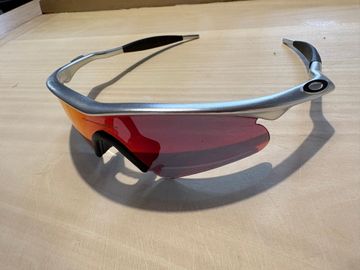 Oakley M-Frame Cycling Accessories usato