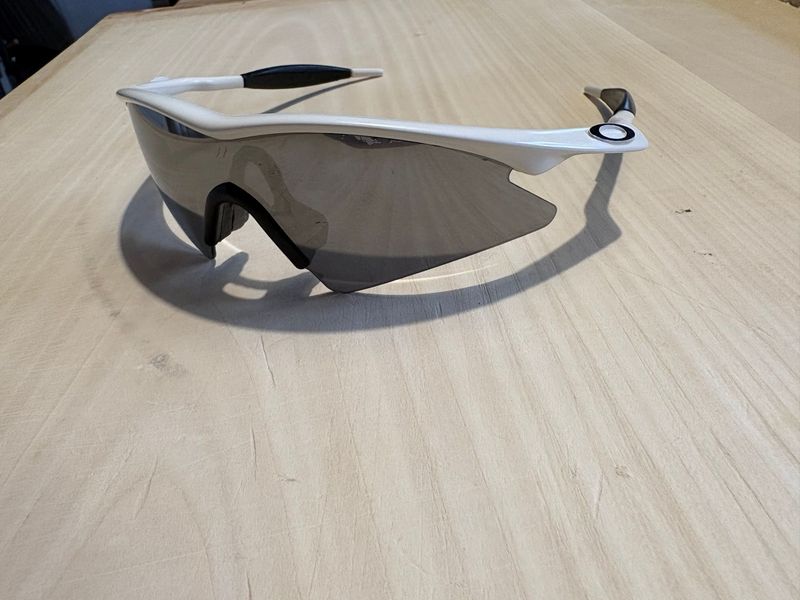 Oakley M-Frame Cycling Accessories usato
