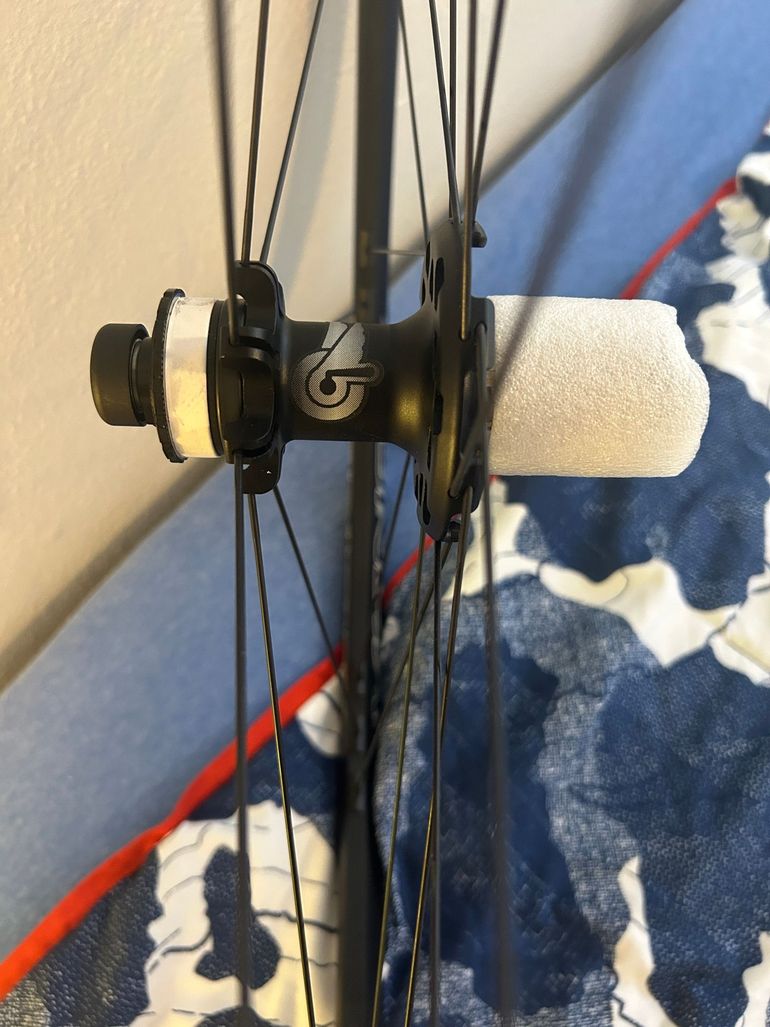 Used Campagnolo Zonda C17 Disc Road Clincher Wheelset 2024 bike — image 4 of 7