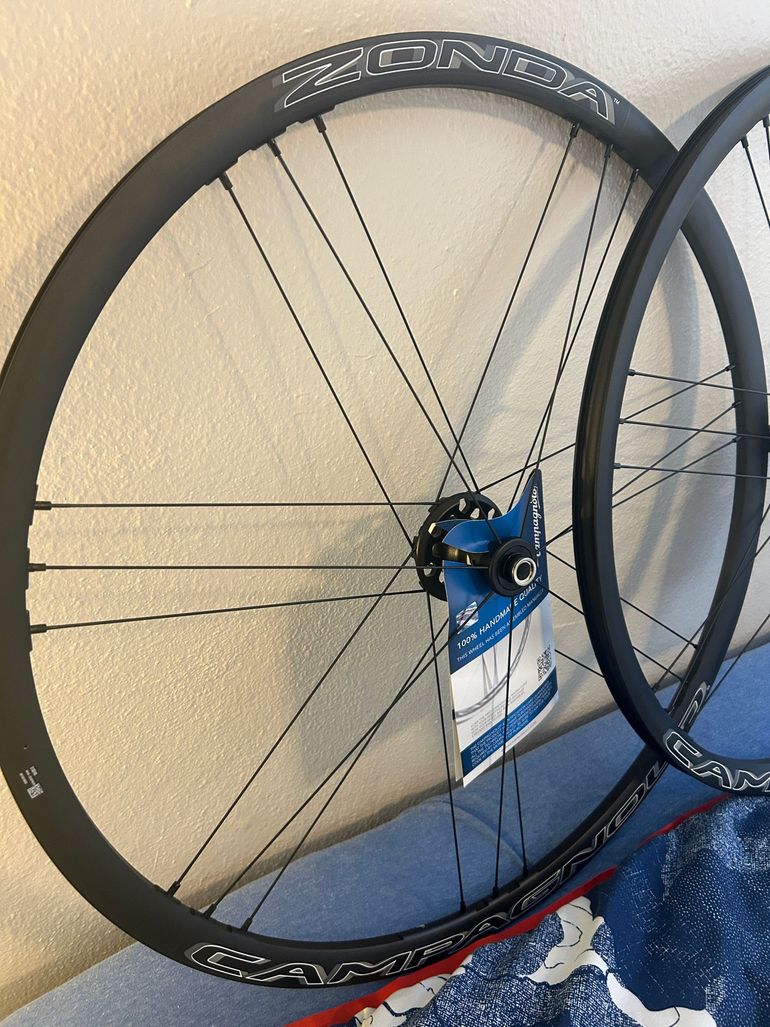 Used Campagnolo Zonda C17 Disc Road Clincher Wheelset 2024 bike — image 5 of 7