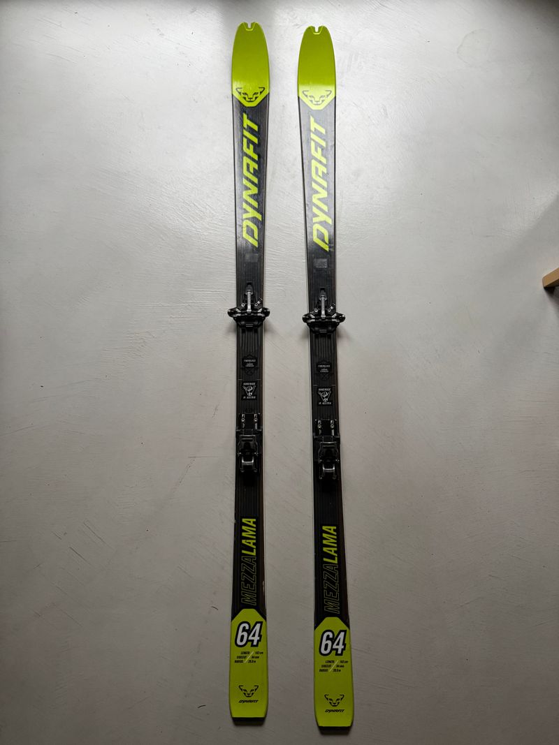 Dynafit Mezzalama Touring Skis + Adjustable Bindings 2025 Skiing & Skitouring d'occasion
