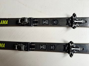 Dynafit Mezzalama Touring Skis + Adjustable Bindings 2025 bike d'occasion — image 4 sur 7