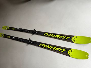 Dynafit Mezzalama Touring Skis + Adjustable Bindings 2025 bike d'occasion — image 2 sur 7