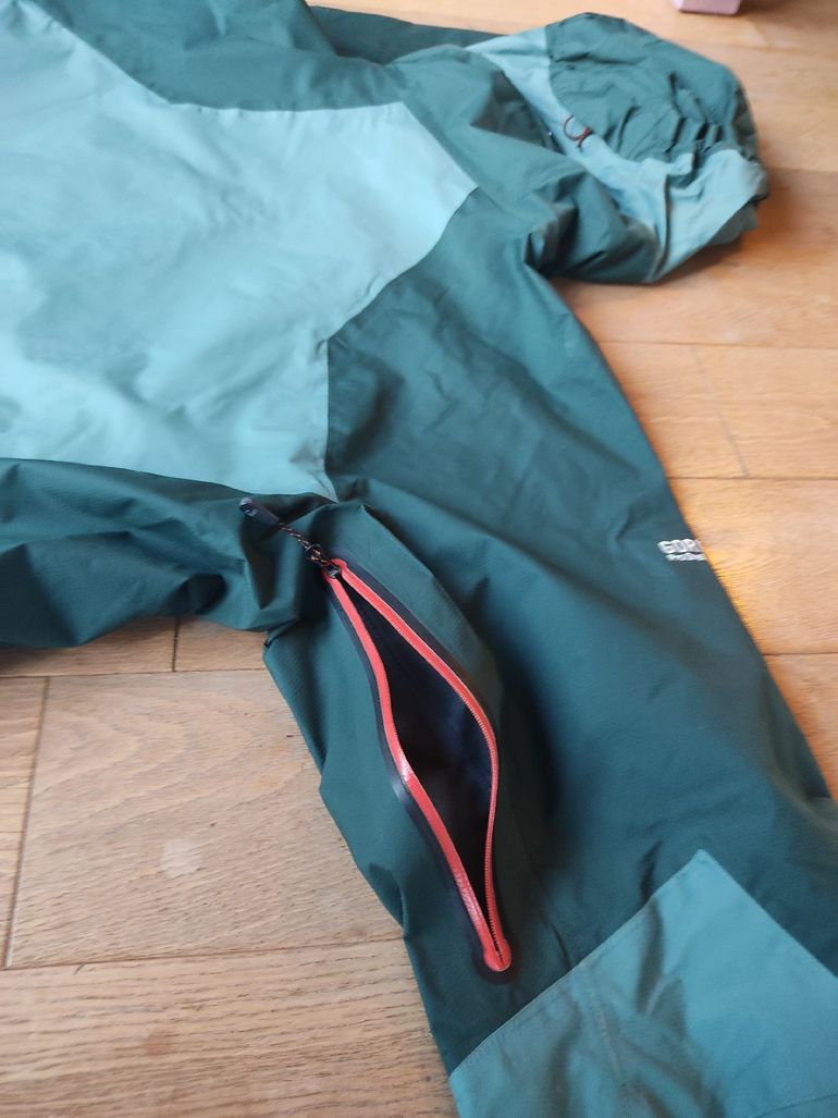 Used Lowe Alpine gore tex pro bike — image 5 of 6