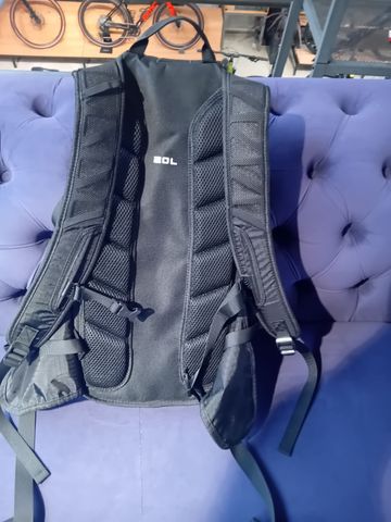Kross PLECAK TOTAL 20 liters bike usato — immagine 4 di 6
