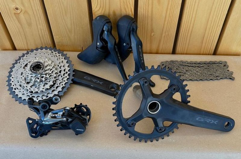 Gebrauchtes Shimano GRX FC-RX600 2x11 Crankset Drivetrain & Pedals
