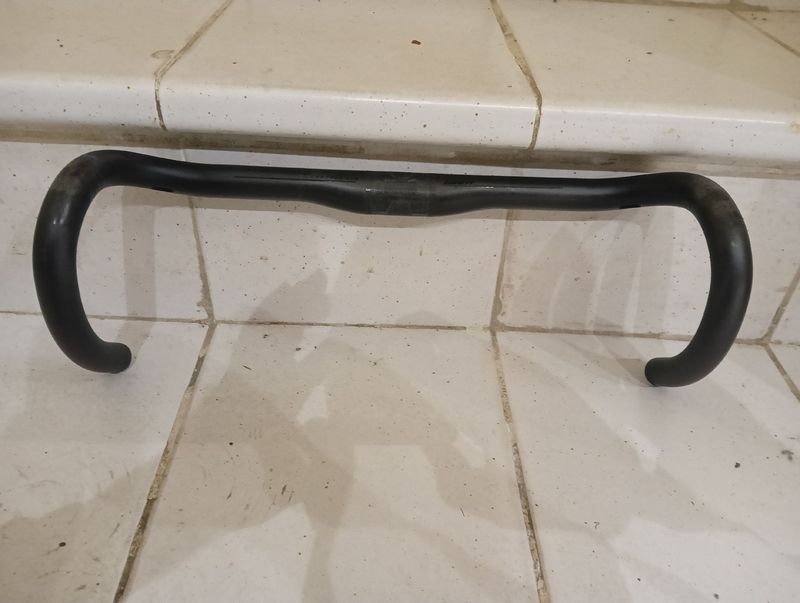 Used Giant contact slr carbon 44 2025 Cockpit