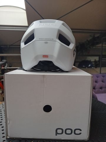 Used POC Kortal Helmet XL/XXL HYDROGEN WHITE bike — image 3 of 5