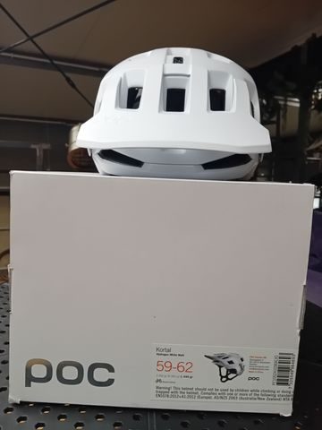 Used POC Kortal Helmet XL/XXL HYDROGEN WHITE bike — image 4 of 5