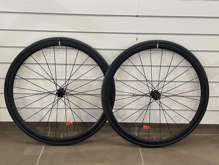 Mavic Cosmic Elite Disc Wheelset