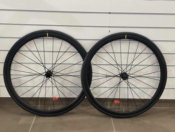 Mavic, Cosmic Elite Disc Wheelset