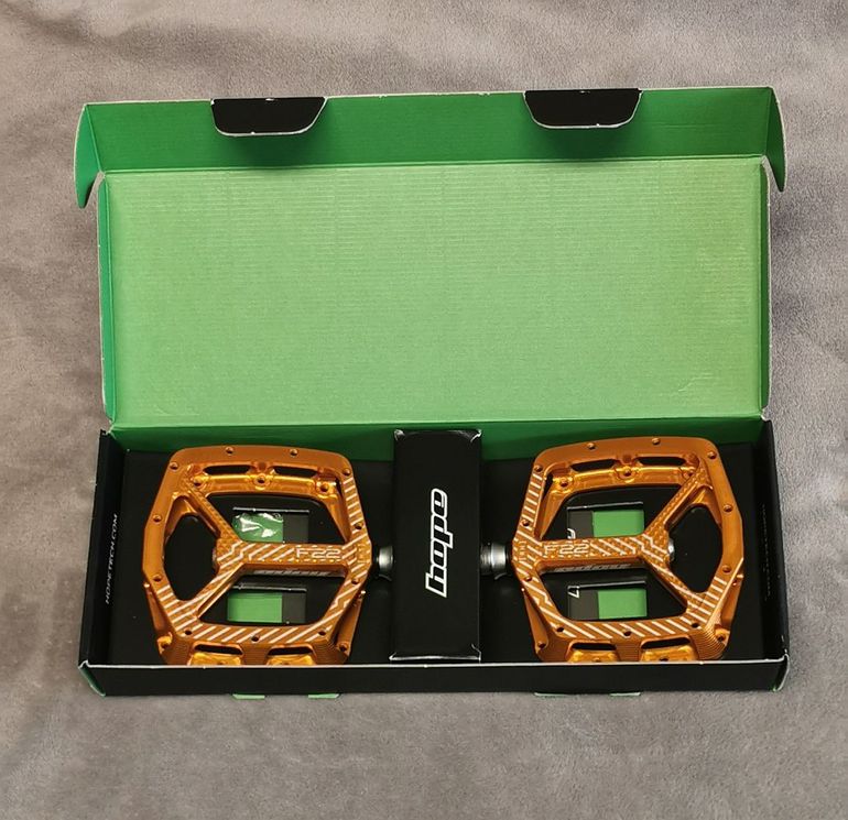 Used Hope F22 Pedal Orange PE.HO.0012 bike — image 4 of 6