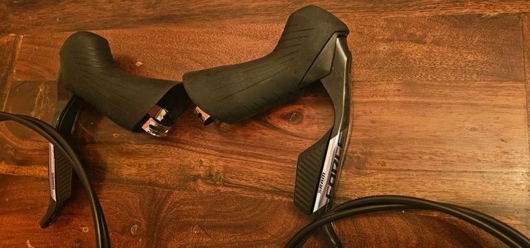 Used Sram SRAM Force E1 AXS Group 2025 bike — image 2 of 10