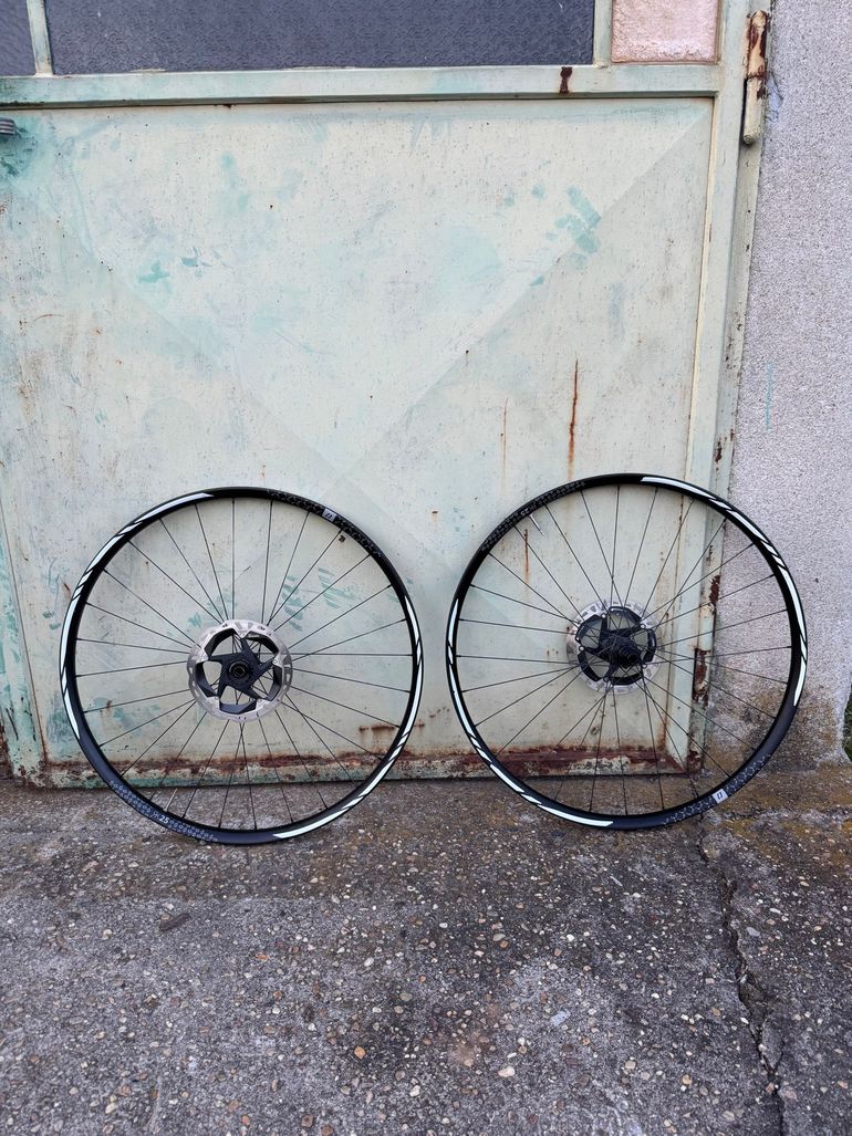 Used MICROTECH Cerche  rk25 2025 bike — image 5 of 5