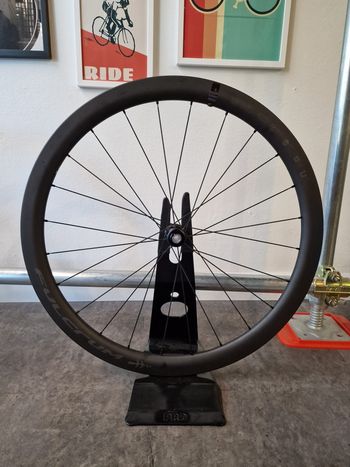 Used Fulcrum Speed 2024 bike — image 3 of 10