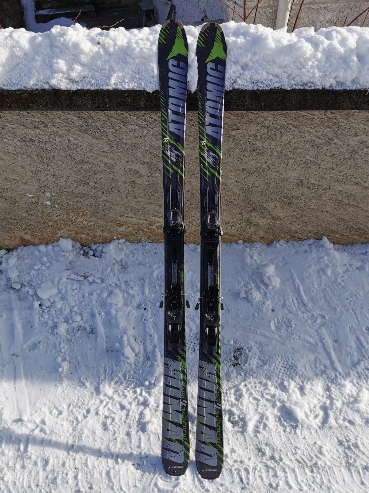 Atomic skis Atomic Blackeye TI en 181cm. 1 seule sortie. Neufs 2020