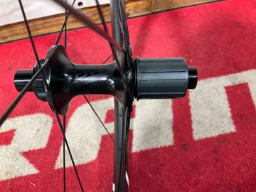 Used Roval Rapide CLX 2021 bike — image 2 of 2